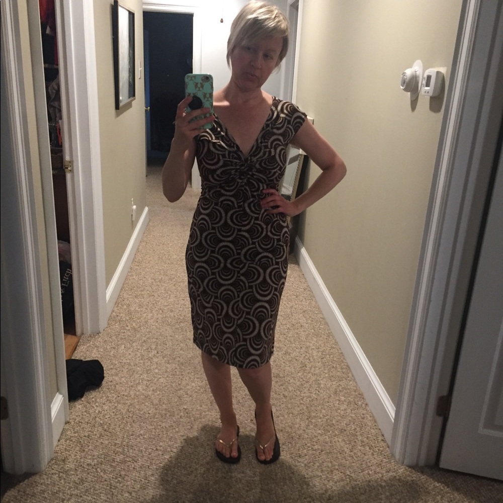 Pattern Dress - Picture 2 of 5